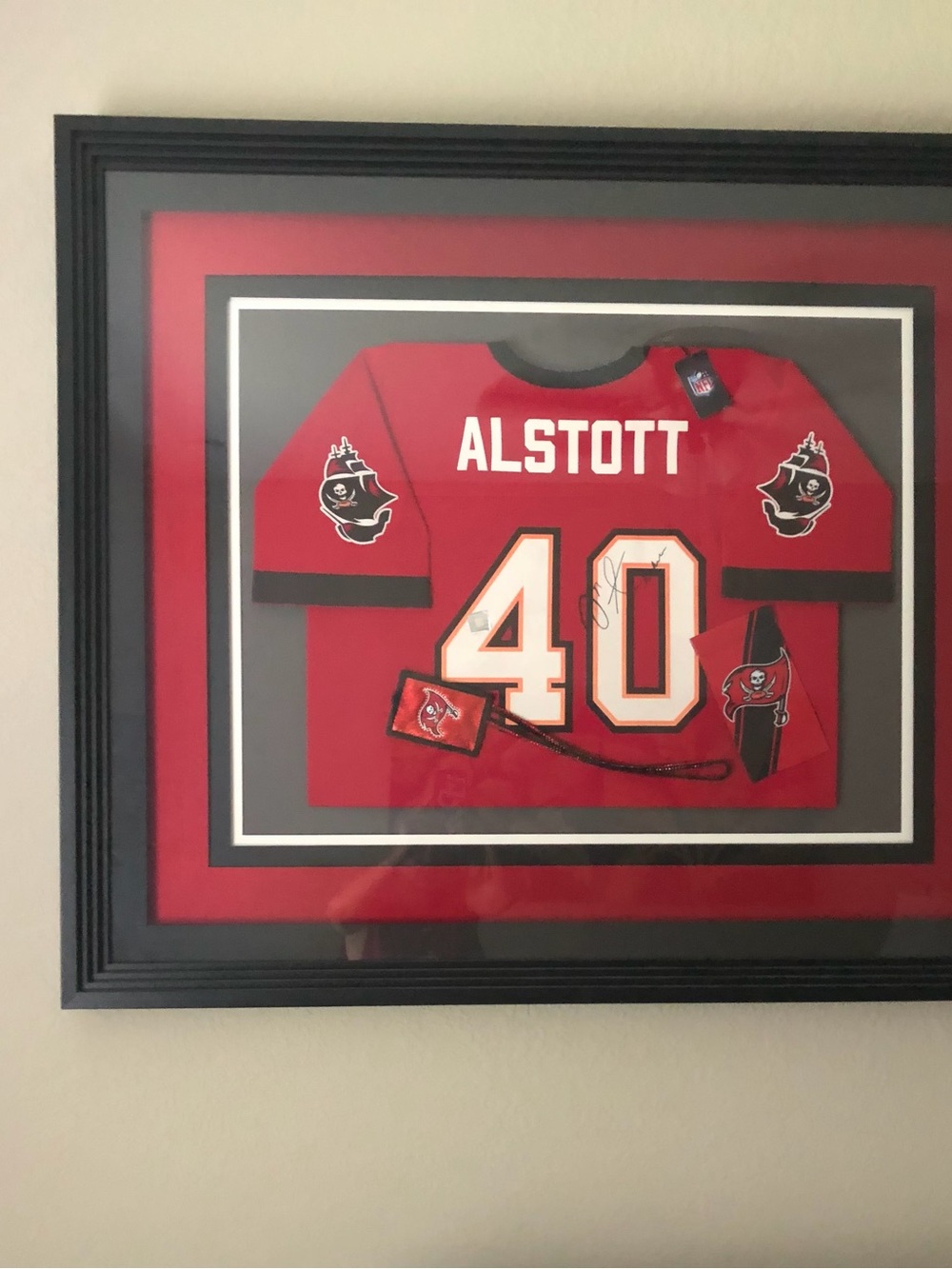 Framed Red Alstott #40 Jersey Wall Art